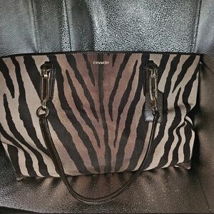 Coach Black and Brown Tote Bag with Elegant Design